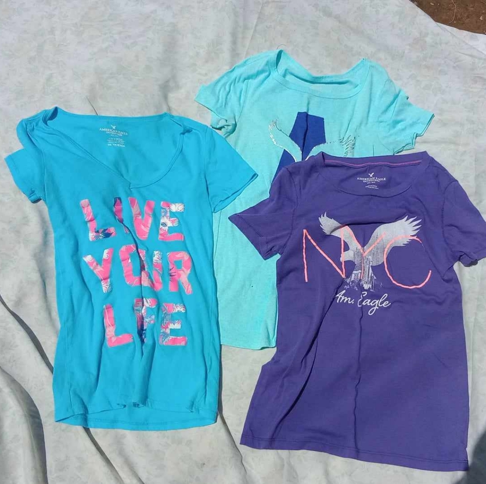Set of 3 American Eagle tees
